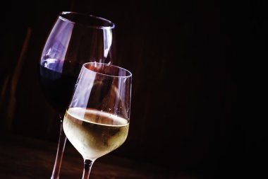 Beyaz ve kırmızı şarap Kuru,