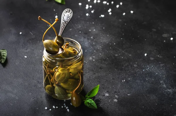 Marinierte Oder Eingelegtes Kapern Obst Aus Der Dose Hautnah Glas — Stockfoto