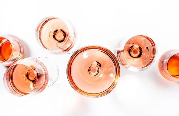 Rosenweingläser Auf Weinprobe Verschiedene Sorten Farben Und Schattierungen Von Rosa — Stockfoto