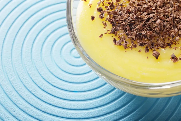 Rendelenmiş çikolata ile limon tatlı