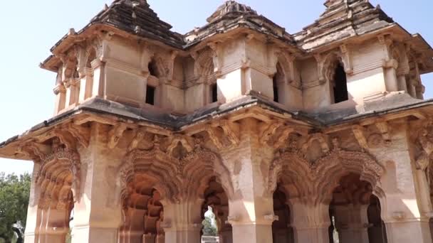 Ancient Indian Temple in the city of Hampi, a UNESCO heritage site — Stock video