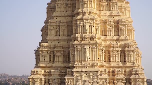 Antik Hampi şehrinde Tanrı 'nın tapınağı Virupaksha ya da Shiva — Stok video