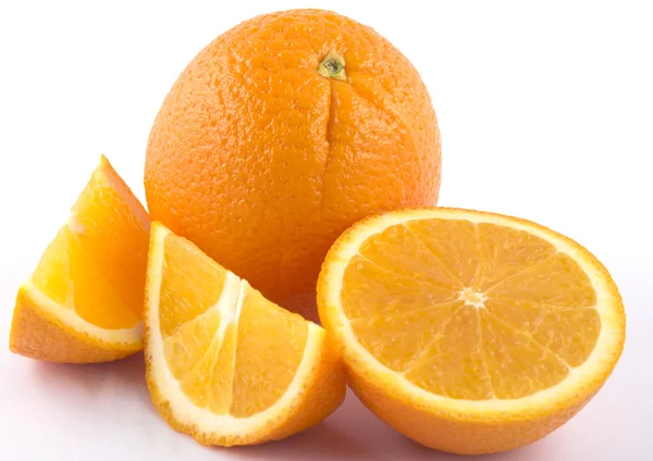 kompozisyon tüm ve dilimlenmiş portakal