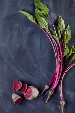 Pancar yaprakları ve pancar siyah