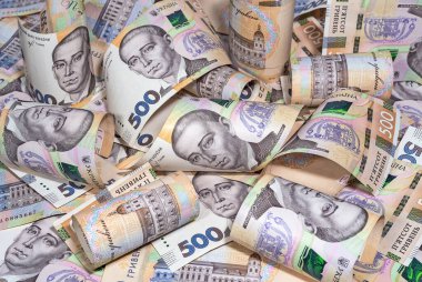 Yeni bir numunenin 500 Hryvnia banknotları. Para, iş ve finans