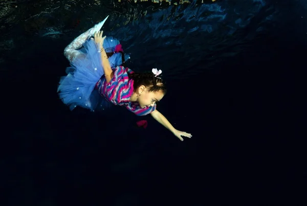 Little girl underwater Stock Photos, Royalty Free Little girl ...