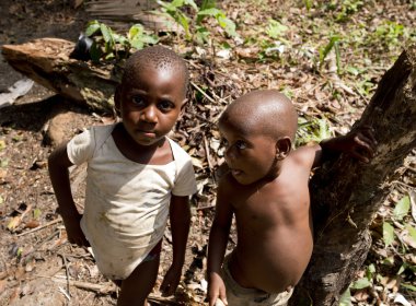 Bagyeli pigmeler Kamerun üzerinden