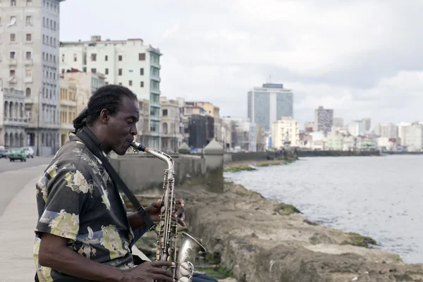 Kubanischer Musiker in Malecon — Stockfoto