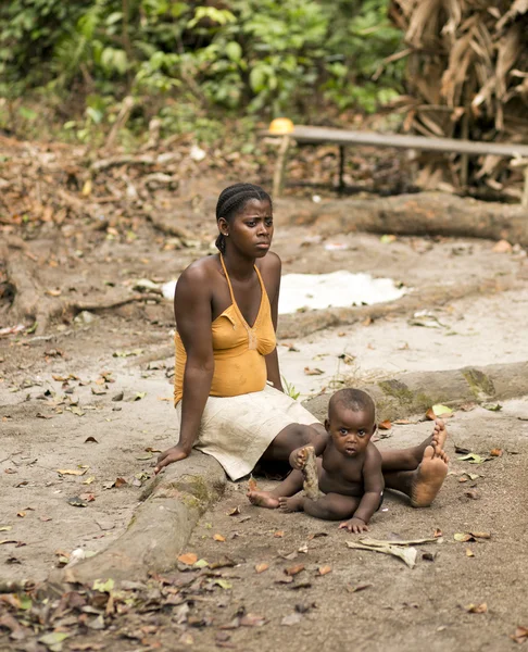 Bagyeli pigmeler Kamerun üzerinden