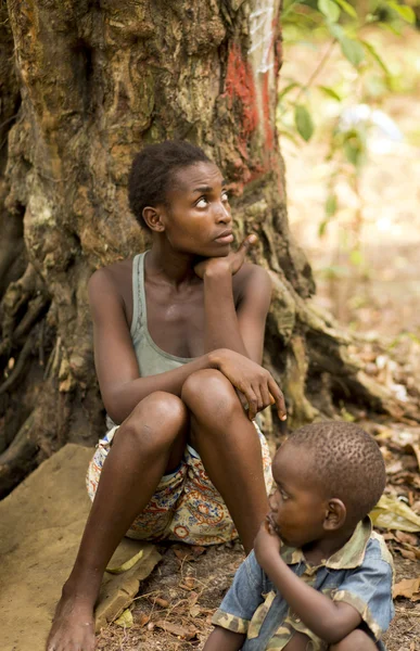 Bagyeli pigmeler Kamerun üzerinden
