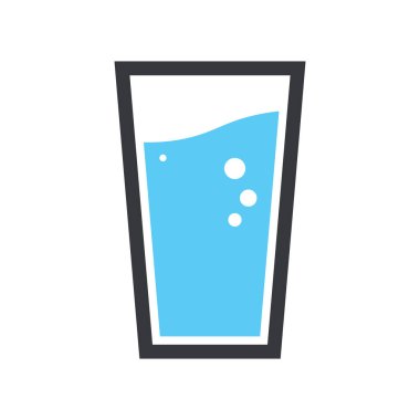 Baloncuklu temiz bir bardaktaki temiz içme suyunun izole edilmiş bir örneği, saflığı, suyu, sağlığı, ferahlığı, temizliği ve refahı sembolize ediyor..