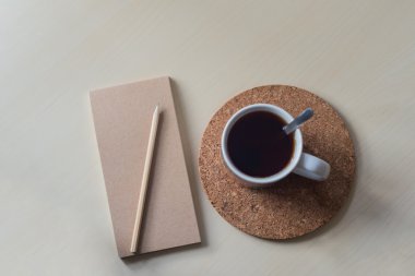 bir cork stand siyah çay