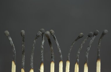 Yanmış kibrit makro