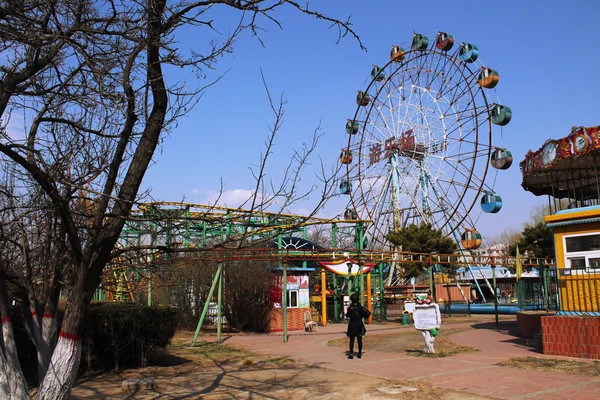 Verlassenes Riesenrad — Stockfoto