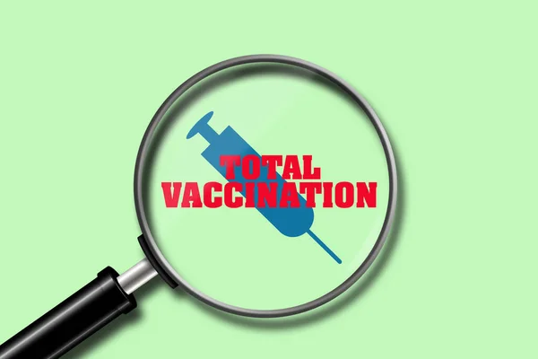 Vacunación Total Inscripción Sobre Fondo Verde Través Una Lupa Icono — Foto de Stock