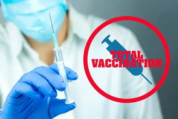 Total Vaccinering Covid Rund Stämpel Bakgrunden Bild Läkare Med Spruta — Stockfoto