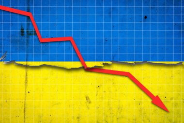 Ukrayna Ekonomisi 'nin çöküşü. Ukrayna bayrağında kırmızı okla durgunluk grafiği. Ekonomik çöküş. Borsa ekonomisinde düşüş. Ekonomideki düşüş eğilimleri. İş dünyası.