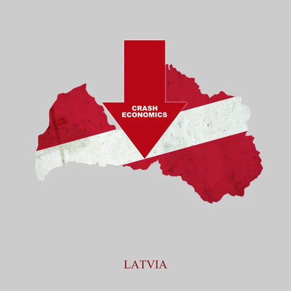拉脱维亚，崩溃经济学。拉脱维亚地图上的红色箭头。经济衰退。经济的下行趋势。被隔离了. — 图库照片