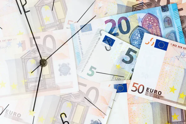 Horloge Sur Fond Des Billets Euros Temps Est Argent Les — Photo