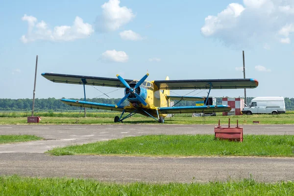Городок Украина Июня 2021 Года Аэродром Цунив Аэродром Цунив Биплан — стоковое фото