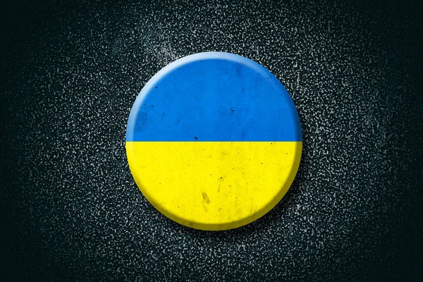 우크라이나 어두운 배경에 기호와 플래그 — 스톡 사진