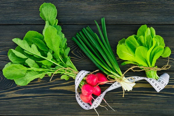 Yeşil bahar sebze ve otlar