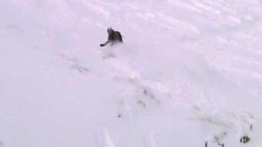 snowboard dağın gider