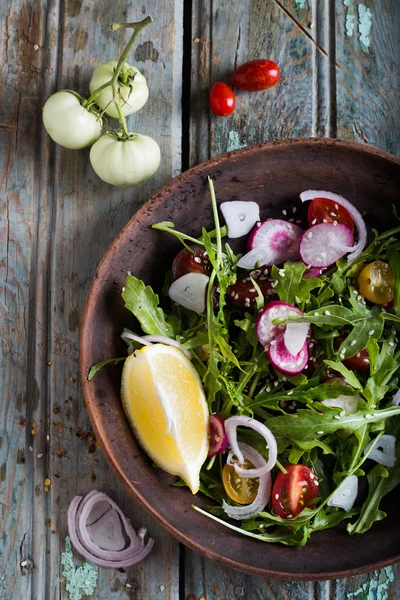 Salada de legumes frescos — Fotografia de Stock