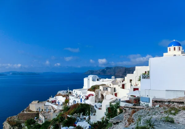 Vue sur la mer depuis le village d'Oia de l "île de Santorin en Grèce — Photo