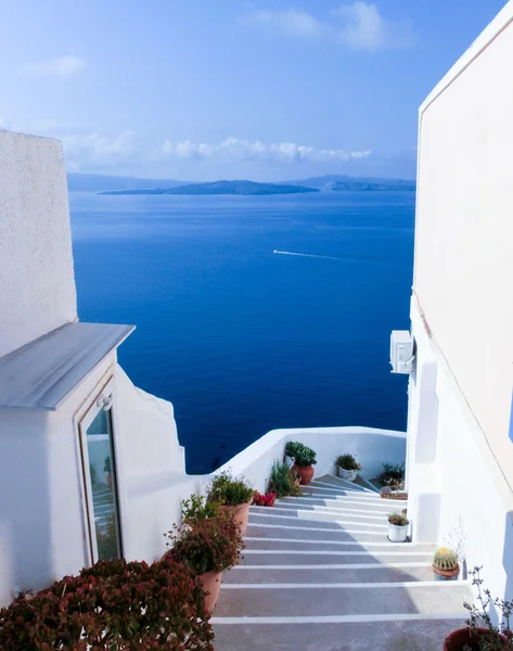 Blick auf das Meer vom oia dorf der Insel Santorini in Griechenland — Stockfoto