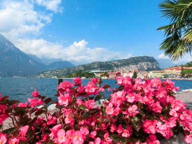 Torbole İtalya Garda Gölü üzerinde