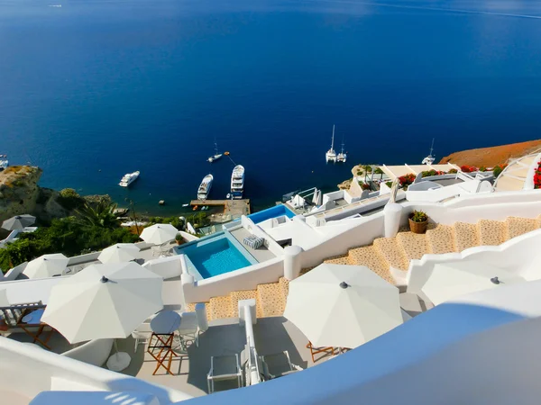 Blick auf das Meer vom oia dorf der Insel Santorini in Griechenland — Stockfoto