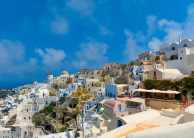 Oia Köyü Santorini Adası Yunanistan üzerinden denize görüntülemek