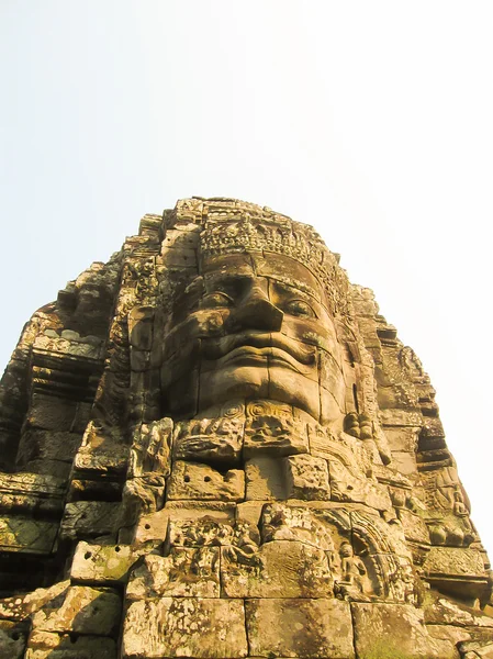 İnsanların Bayon taş yüzleri — Stok fotoğraf