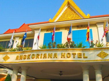 Siem Reap, Kamboçya - 16 Şubat 2011: A otel Angkoriana Siemreap, Kamboçya'da khmer tarzı. Siem Reap Siem Reap il ve popüler tatil beldesi Angkor için ağ geçidi olarak başkentidir