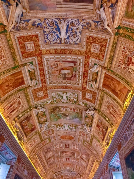Rzym Włochy Maja 2014 Wnętrze Watykanu Włochy Maja 2014 Muzea — Zdjęcie stockowe