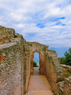 Catullus Mağaraları, Sirmione 'deki Roma villası, Garda Gölü, İtalya