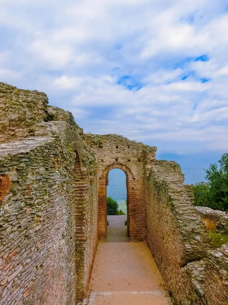 Ruínas Catullus Caves Villa Romana Sirmione Garda Lake Itália — Fotografia de Stock