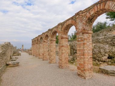 Catullus Mağaraları, Sirmione 'deki Roma villası, Garda Gölü, İtalya
