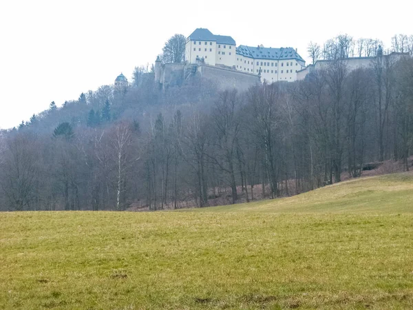 Fortezza Konigstein Germania Inverno Nuvoloso Giorno — Foto Stock