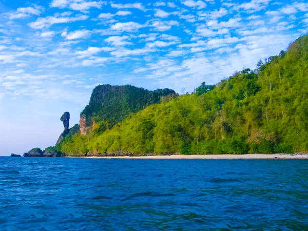 Wyspa Kurczaków Tropikalny Krajobraz Railay Krabi Tajlandia — Zdjęcie stockowe