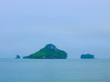 Tayland 'daki Mu Ko Ang Tanga Ulusal Deniz Parkı' nın güzel manzarası. Asya.