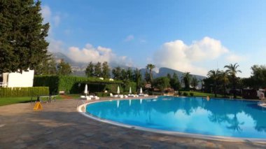 Beldibi, Kemer, Antalya, Türkiye - 11 Mayıs 2021: Beldibi, Kemer, Antalya, Türkiye 'deki 5 yıldızlı Rixos Beldibi Oteli manzarası 11 Mayıs 2021