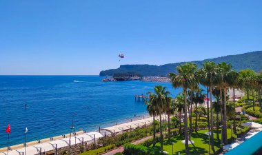 Kemer, Antalya, Türkiye 'nin ilk hattında plaj manzarası