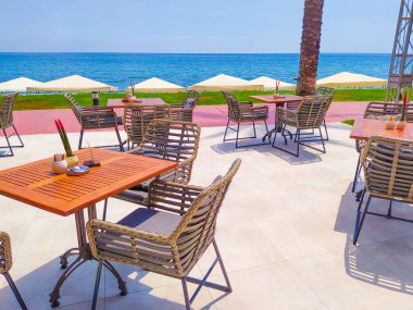 Beldibi, Kemer, Antalya, Türkiye - 11 Mayıs 2021: Beldibi, Kemer, Antalya, Türkiye 'deki 5 yıldızlı Rixos Beldibi Oteli manzarası 11 Mayıs 2021