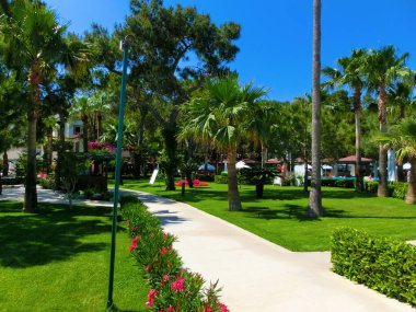 Goynuk, Antalya, Türkiye - 11 Mayıs 2021: Türkiye 'nin Goynuk kentinde 7 Deniz Oteli Yaşam Ultra All Inexclusive and Kids Concept 5 yıldızı 11 Mayıs 2021.