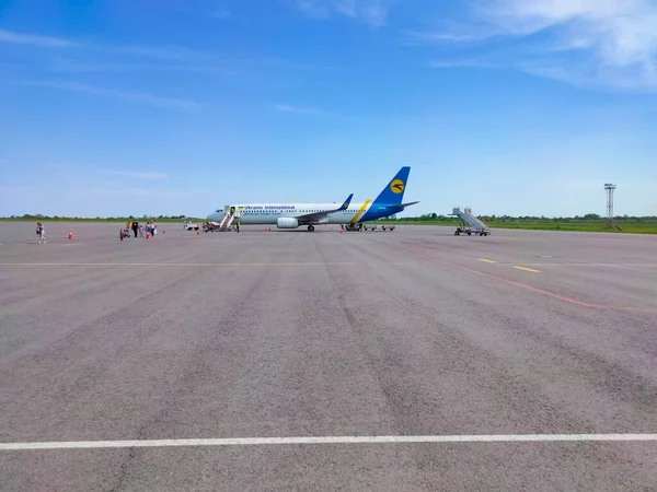 Запоріжжа Україна Травня 2021 Ukraine International Airlines Boeing 737 Нові — стокове фото