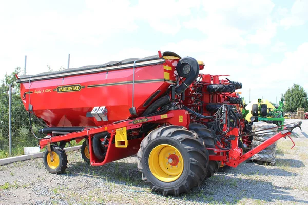 Киев Украина Июня 2020 Сеялка Vaderstad Rapid 400 Киеве Украина — стоковое фото