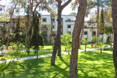 Goynuk, Antalya, Türkiye - 11 Mayıs 2021: Seven Seas Hotel 'deki kır evi manzarası Son derece özel ve çocuklar için 5 yıldızlı Goynuk, Antalya, Türkiye 11 Mayıs 2021.