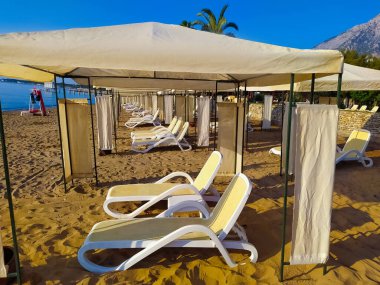 Beldibi, Kemer, Antalya, Türkiye - 11 Mayıs 2021: Beldibi, Kemer, Antalya, Türkiye 'deki 5 yıldızlı Rixos Beldibi Oteli manzarası 11 Mayıs 2021